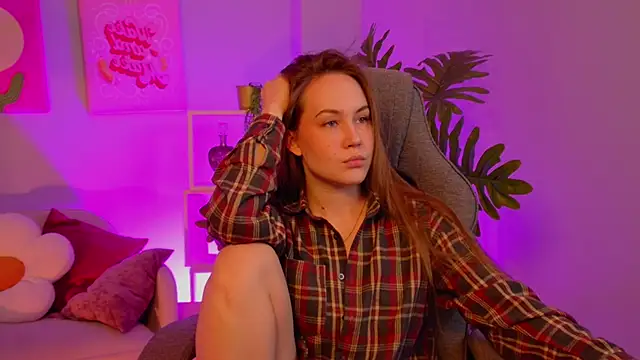 ElinVale online show from 02-10-26, 02:54