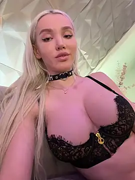 Lana-Grey online show from 02-25-26, 08:40