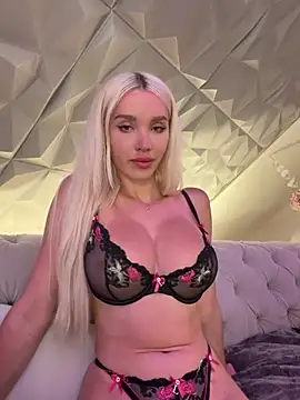 Snapshot of Lana-Grey chatting on 05-03-26, 12:05 Lana-Grey online show from 05-03-26, 12:05