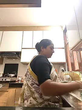 Snapshot of Hot-Sana2 chatting on 11-04-25, 05:28 Hot-Sana2 online show from 11-04-25, 05:28