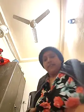 Snapshot of Hot-Sana2 chatting on 12-05-25, 04:36 Hot-Sana2 online show from 12-05-25, 04:36