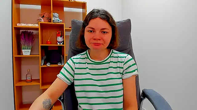 Stella-Maers online show from 03-18-26, 08:06