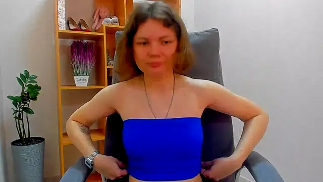 Snapshot of Stella-Maers chatting on 04-27-26, 07:28 Stella-Maers online show from 04-27-26, 07:28