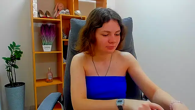 Snapshot of Stella-Maers chatting on 04-28-26, 07:35 Stella-Maers online show from 04-28-26, 07:35