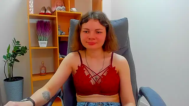 Snapshot of Stella-Maers chatting on 05-25-26, 07:14 Stella-Maers online show from 05-25-26, 07:14