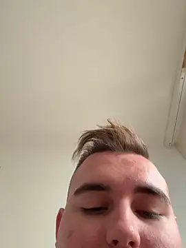 Snapshot of Tymek639 chatting on 10-31-25, 01:45 Tymek639 online show from 10-31-25, 01:45