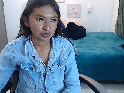 Snapshot of Samanta_777 chatting on 05-18-26, 08:47 Samanta 777 online show from 05-18-26, 08:47