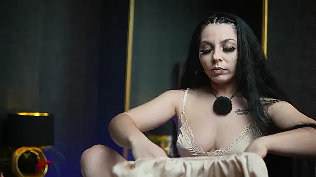 Snapshot of GiaEasyIce chatting on 02-25-26, 11:03 GiaEasyIce online show from 02-25-26, 11:03