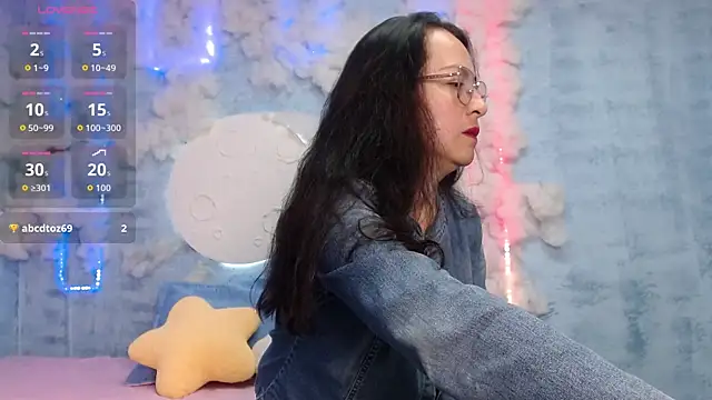 Snapshot of Lauryn_Jones chatting on 02-16-26, 07:43 Lauryn Jones online show from 02-16-26, 07:43