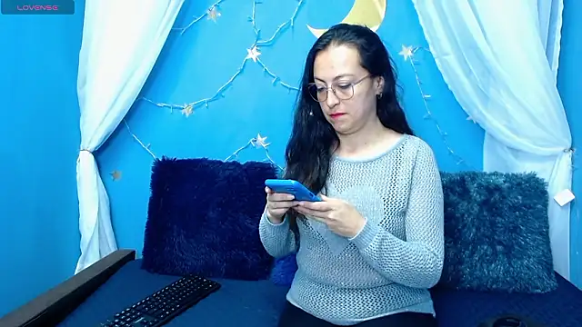 Snapshot of Lauryn_Jones chatting on 02-19-26, 07:10 Lauryn Jones online show from 02-19-26, 07:10