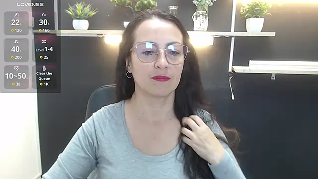 Lauryn Jones online show from 03-31-26, 04:18