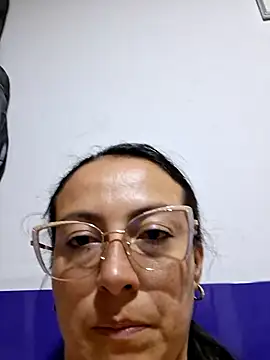 Lauryn Jones online show from 07-05-26, 02:18