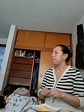 Lauryn Jones online show from 07-07-26, 04:22
