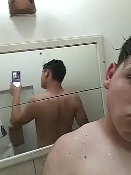 Myboy0020 online show from 11-01-25, 08:33