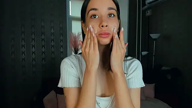 Snapshot of JacalynSchreiber chatting on 12-04-25, 10:02 JacalynSchreiber online show from 12-04-25, 10:02