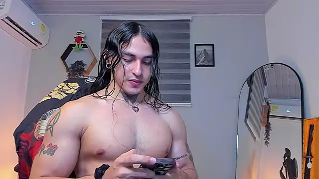 Snapshot of im_allen chatting on 01-09-26, 04:04 im allen online show from 01-09-26, 04:04