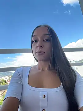 Snapshot of Brunettecollins05 chatting on 11-21-25, 07:34 Brunettecollins05 online show from 11-21-25, 07:34