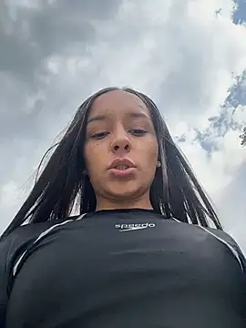 Snapshot of Brunettecollins05 chatting on 12-13-25, 07:53 Brunettecollins05 online show from 12-13-25, 07:53