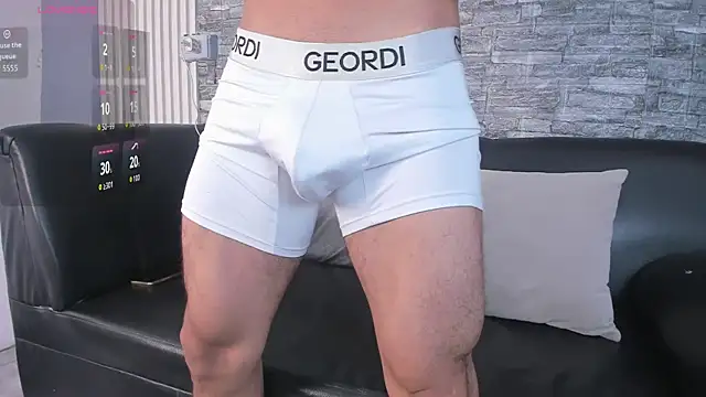 Snapshot of blaze_phoenix chatting on 11-23-25, 04:01 blaze phoenix online show from 11-23-25, 04:01