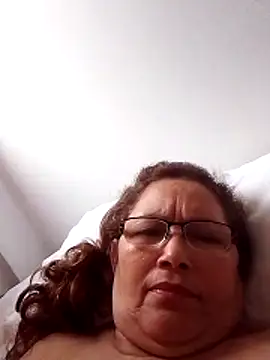 Snapshot of Cessi50 chatting on 02-15-26, 12:58 Cessi50 online show from 02-15-26, 12:58