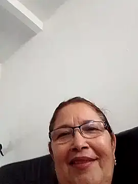 Snapshot of Cessi50 chatting on 02-20-26, 06:52 Cessi50 online show from 02-20-26, 06:52