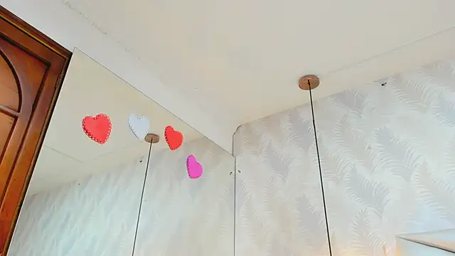 laurettedela rouse online show from 11-27-25, 10:28