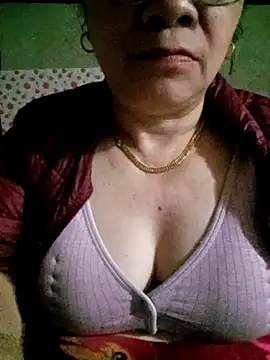 small-house123 online show from 02-13-26, 02:24