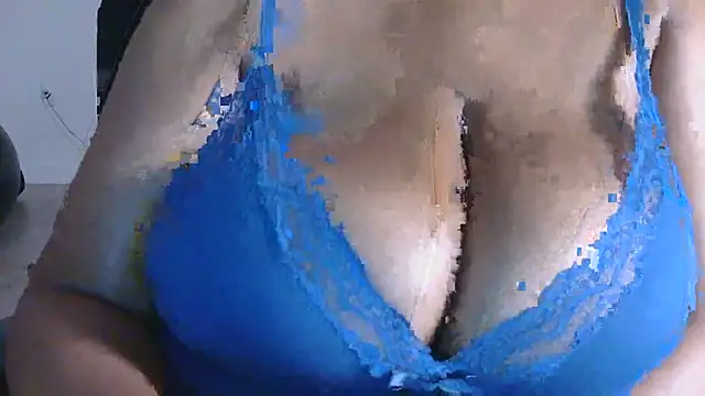 TheeBustiestBella online show from 11-03-25, 09:10