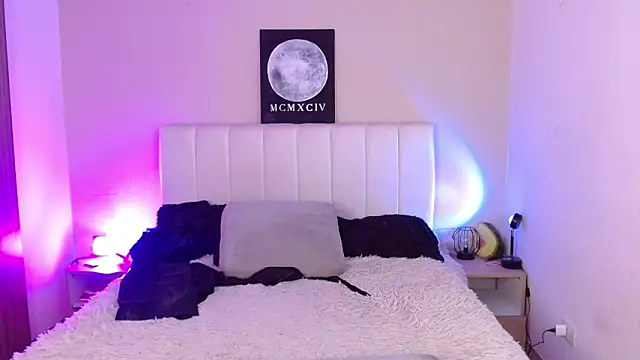 Snapshot of AlexaHart chatting on 12-04-25, 10:46 AlexaHart online show from 12-04-25, 10:46