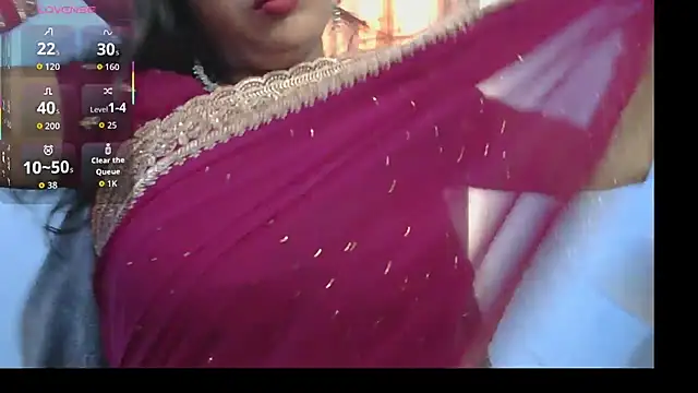 Snapshot of roja-1 chatting on 11-13-25, 10:03 roja-1 online show from 11-13-25, 10:03