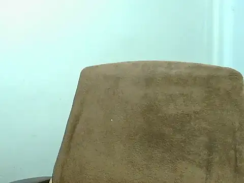 Snapshot of roja-1 chatting on 11-28-25, 04:15 roja-1 online show from 11-28-25, 04:15