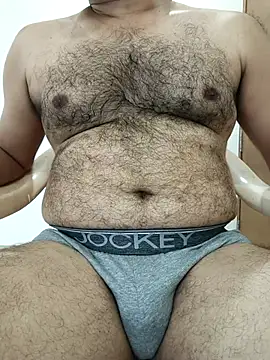 Snapshot of funnyboy_069 chatting on 03-08-26, 04:27 funnyboy 069 online show from 03-08-26, 04:27