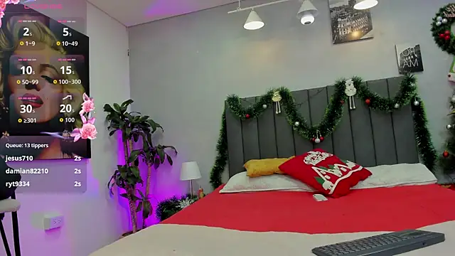 Snapshot of kendra_london chatting on 12-18-25, 11:27 kendra london online show from 12-18-25, 11:27