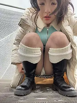 Sinicoco online show from 03-06-26, 04:42