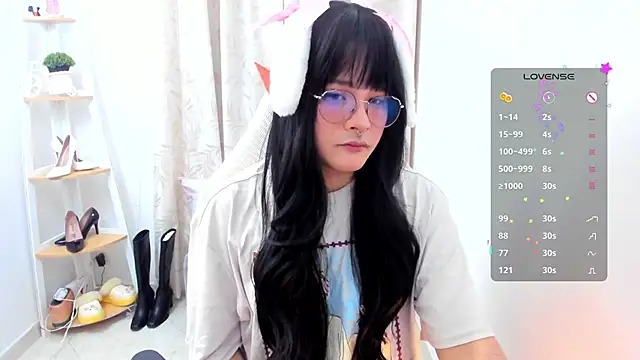 Snapshot of Omorimori chatting on 11-17-25, 06:03 Omorimori online show from 11-17-25, 06:03