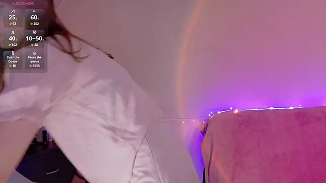 TinyMuse  online show from 11-14-25, 04:49