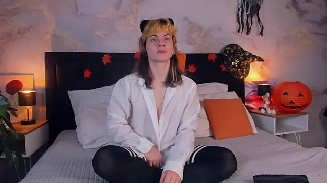 MattMarnee online show from 11-07-25, 12:27