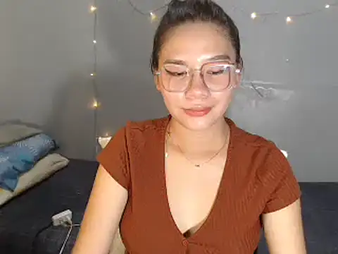 Snapshot of hotsexyreb chatting on 12-20-25, 02:07 hotsexyreb online show from 12-20-25, 02:07