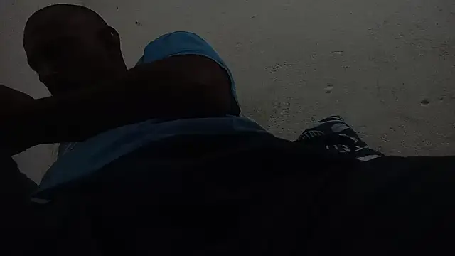 Snapshot of negrocomomisuerte chatting on 11-30-25, 07:45 negrocomomisuerte online show from 11-30-25, 07:45