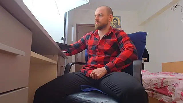 Ryanstone  online show from 05-02-26, 03:44