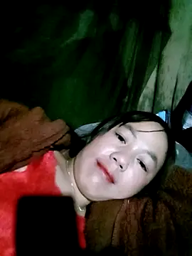 Snapshot of Sara_pusyy chatting on 12-19-25, 05:53 Sara pusyy online show from 12-19-25, 05:53