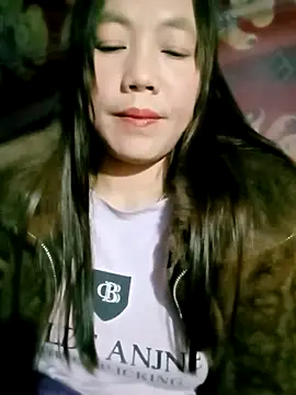 Snapshot of Sara_pusyy chatting on 01-07-26, 05:43 Sara pusyy online show from 01-07-26, 05:43