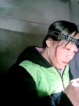 Snapshot of Sara_pusyy chatting on 02-11-26, 05:01 Sara pusyy online show from 02-11-26, 05:01