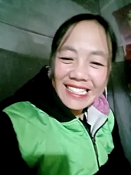 Snapshot of Sara_pusyy chatting on 02-12-26, 05:13 Sara pusyy online show from 02-12-26, 05:13