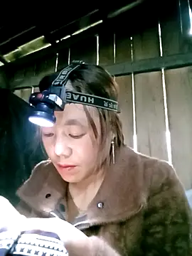 Snapshot of Sara_pusyy chatting on 03-08-26, 02:04 Sara pusyy online show from 03-08-26, 02:04