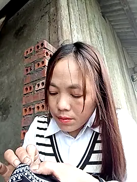 Snapshot of Sara_pusyy chatting on 03-15-26, 01:11 Sara pusyy online show from 03-15-26, 01:11