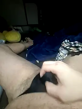 Putitomamador28 online show from 04-12-26, 08:52