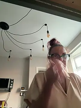 Snapshot of Angel-LinaX chatting on 06-17-26, 08:10 Angel-LinaX online show from 06-17-26, 08:10