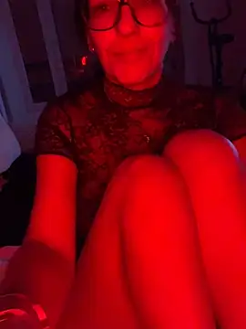 Snapshot of AsphericSquawk chatting on 11-23-25, 06:13 AsphericSquawk online show from 11-23-25, 06:13