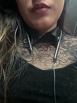 Snapshot of Angel-pune001 chatting on 11-16-25, 02:44 Angel-pune001 online show from 11-16-25, 02:44